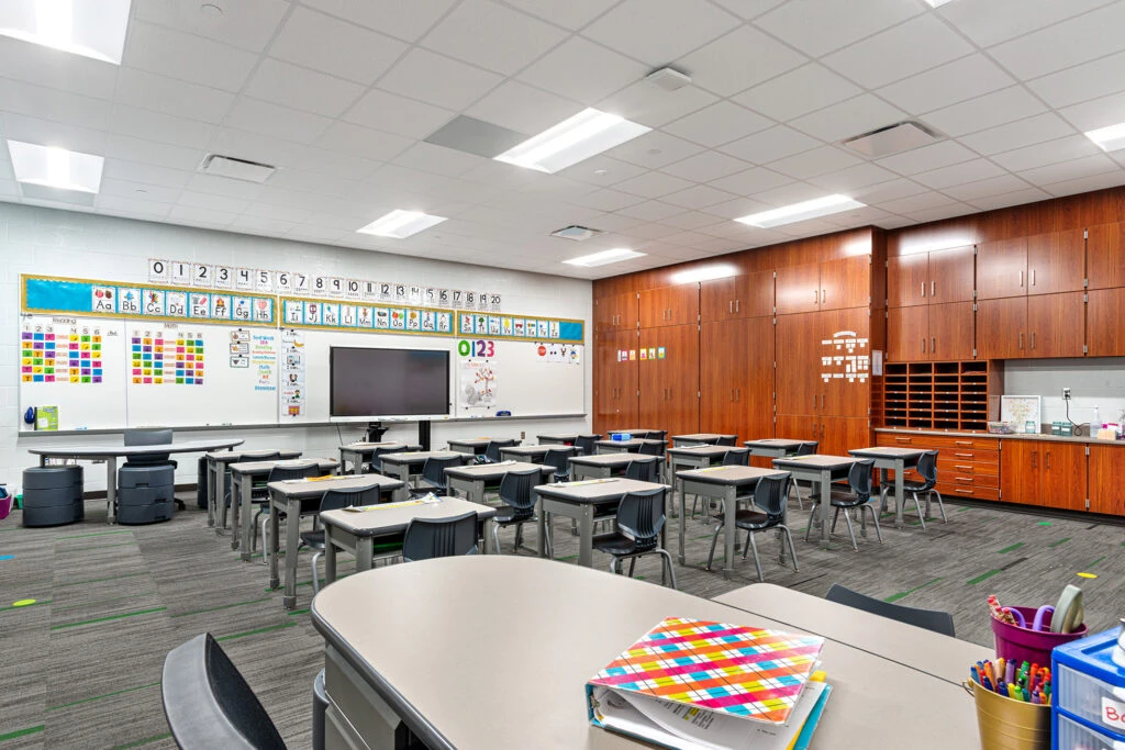 Roanoke Elementary School's Classroom