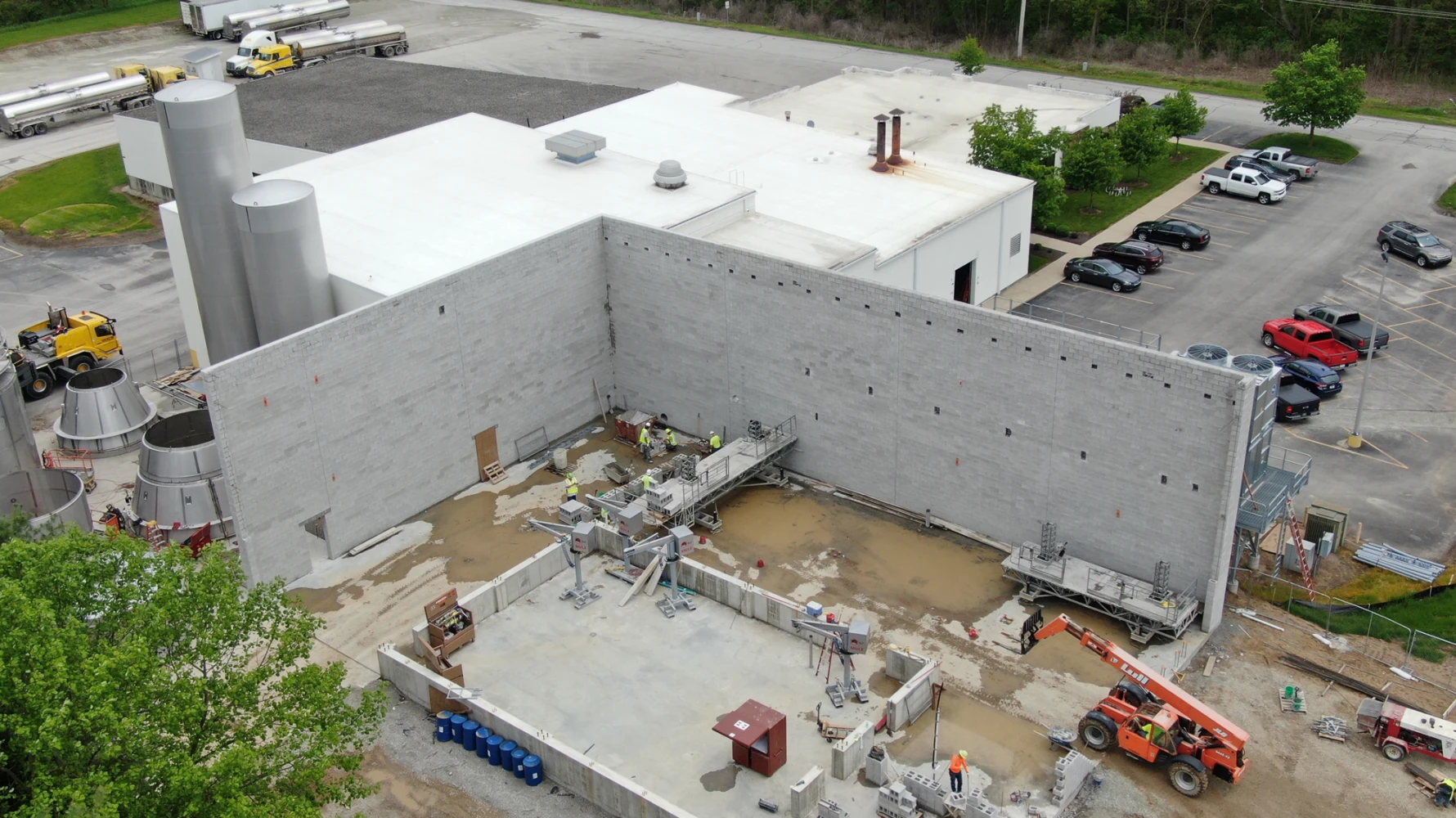 aerial shot of Strauss Veal Feeds building