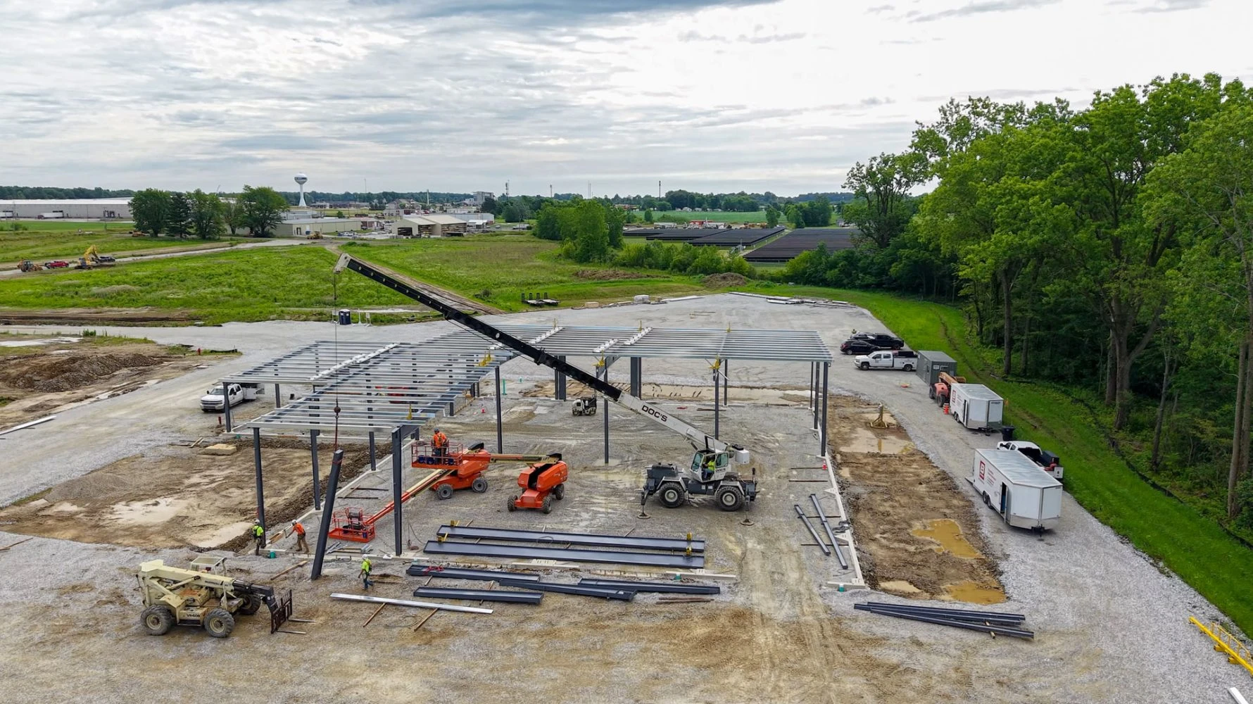 Steel frame construction of Best Ones project