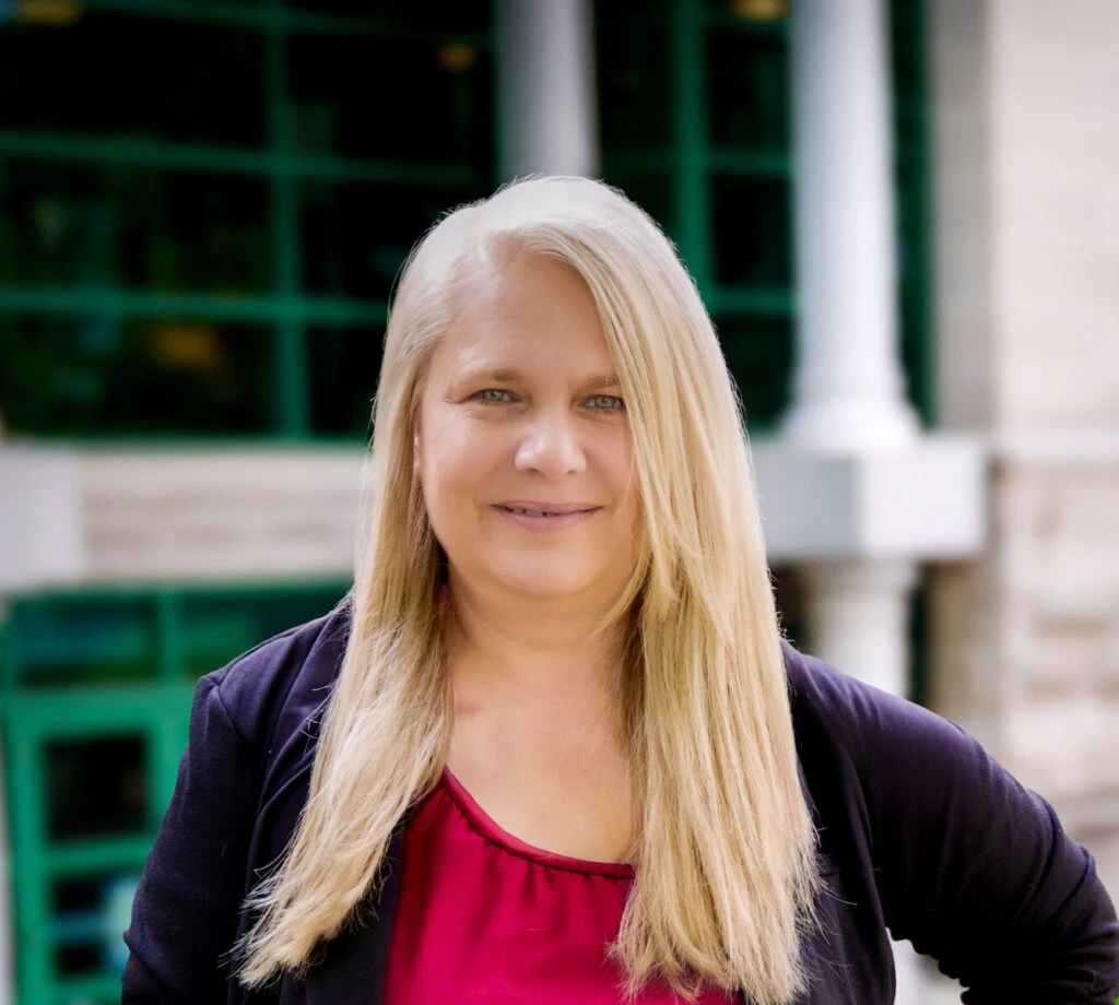 Kim Anderson, Paralegal