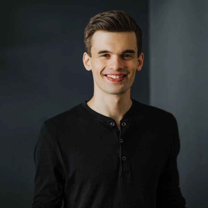 Photo of Max Muzhchinin, account executive and salesman