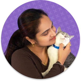 Ellipse 2 woman holding cat