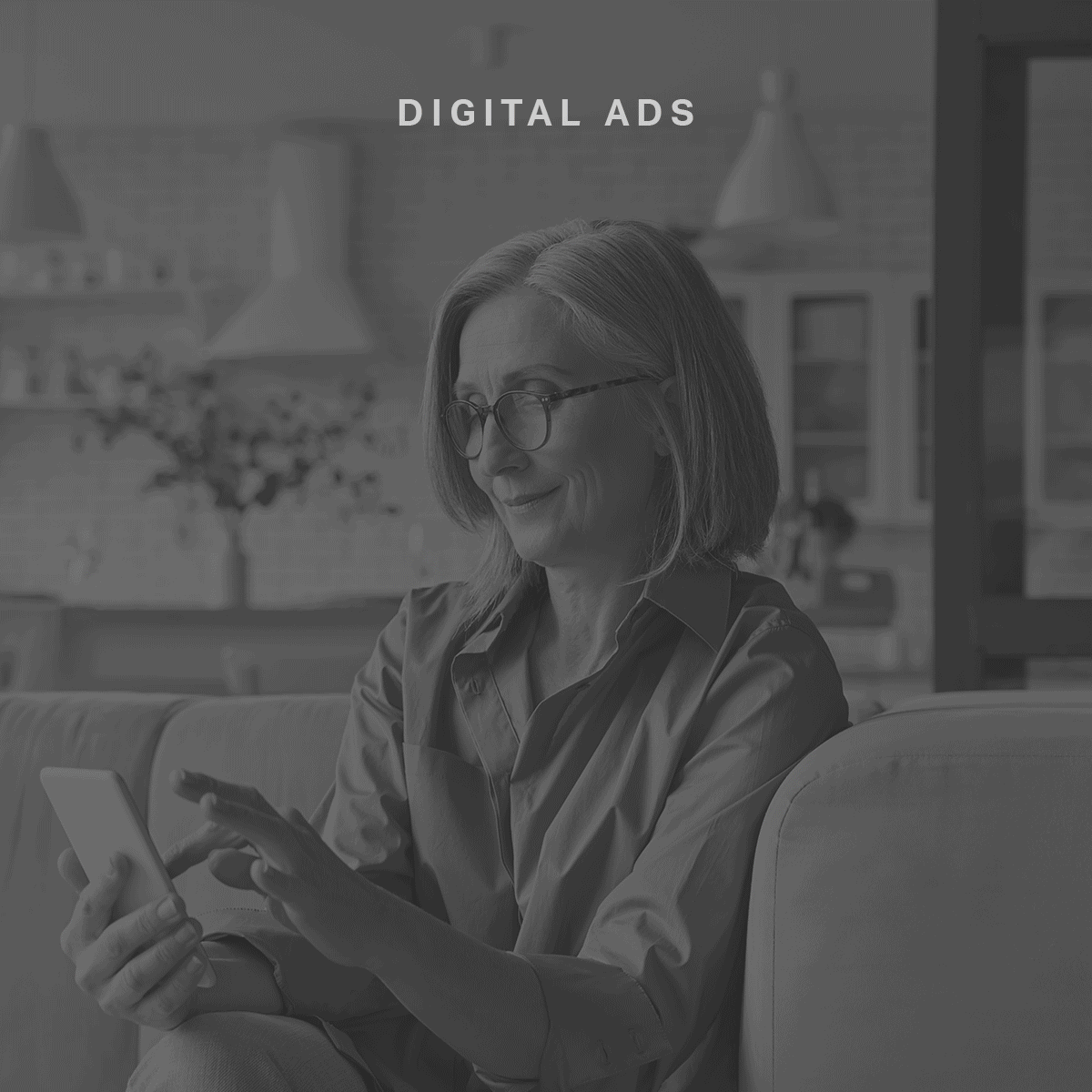 woman on her phone on Indiana Michigan Power website