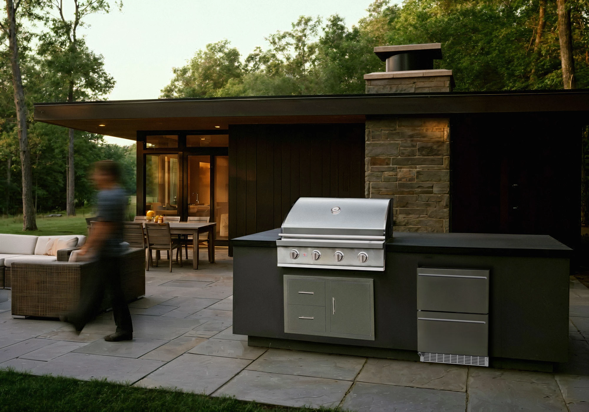 Stainless Steel Grills: Why Material Matters in Outdoor Cooking