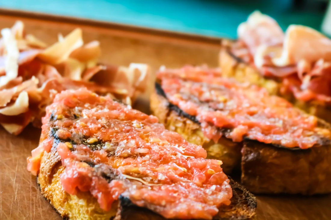 Pan Con Tomate