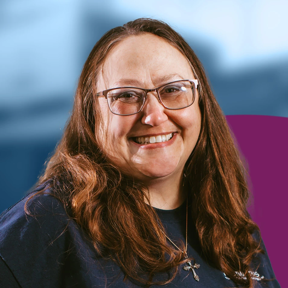 headshot of Leslie Armstrong